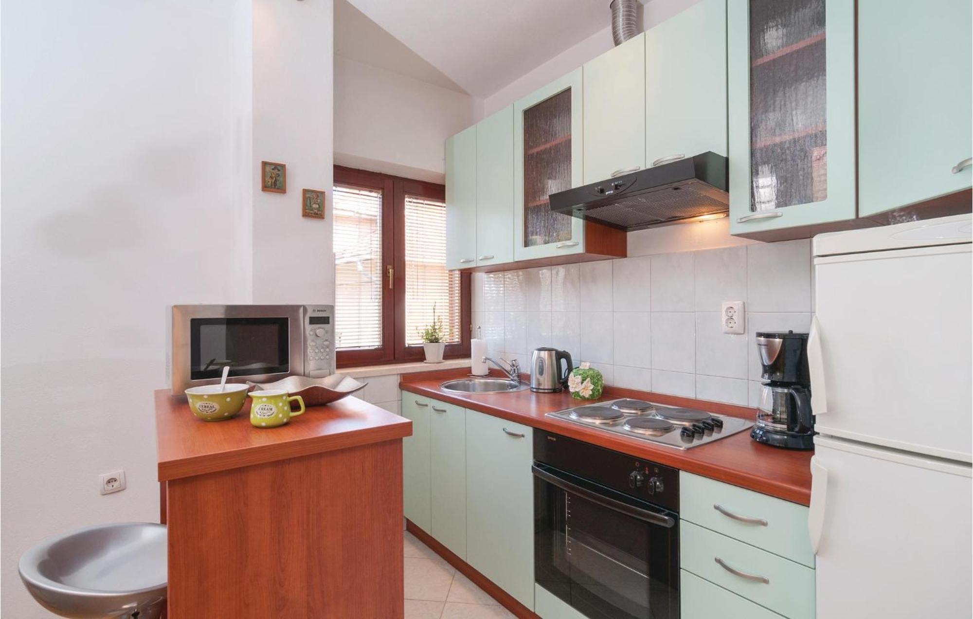 Lovely Apartment In Split With Wifi Exterior foto