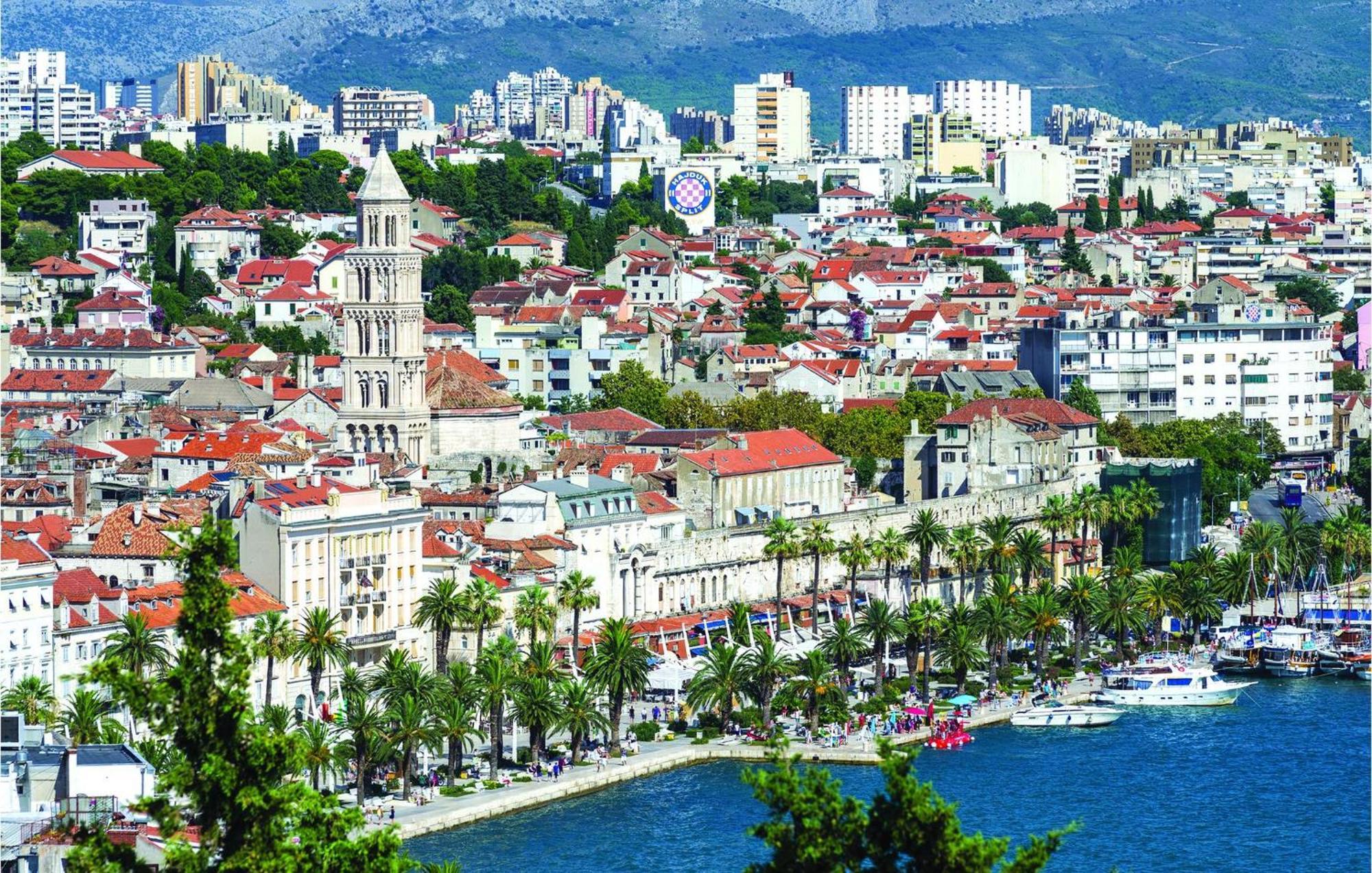 Lovely Apartment In Split With Wifi Exterior foto